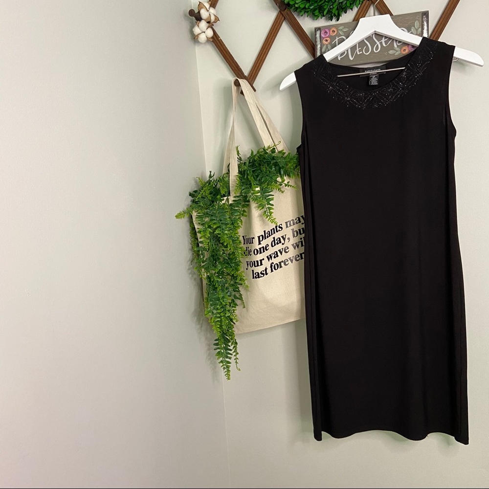 R&M RICHARDS PETITE Sleeveless Black Dress 6P
